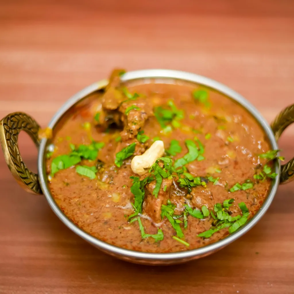 How to Lower Your HbA1c with Food: A Dubai-Friendly Guide